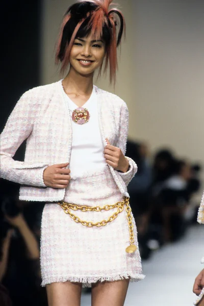 Look 30